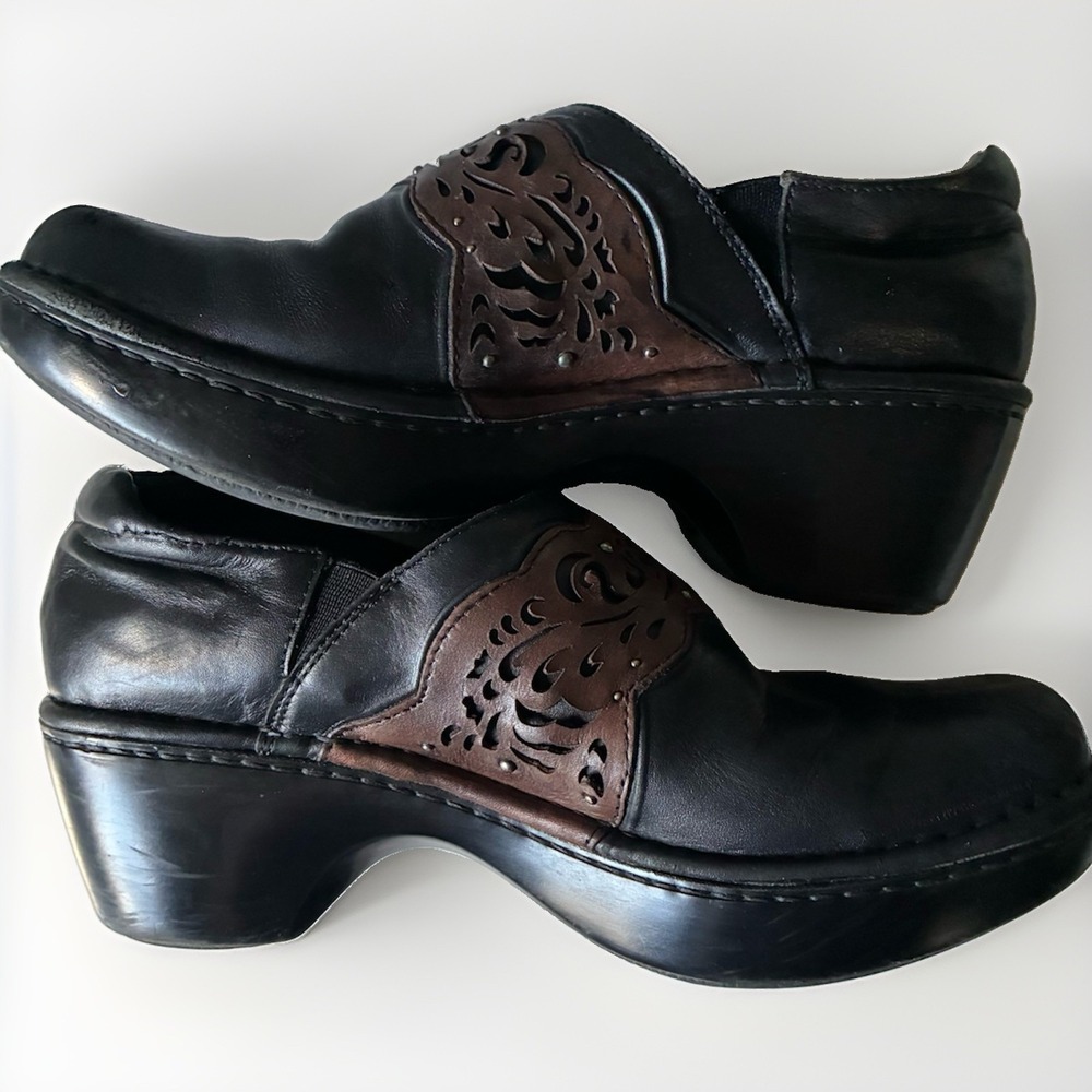 Ariat Women's 9B Black With Brown Tambour Leather Slip On Clogs Hobo